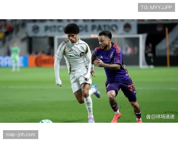 洛杉矶足球俱乐部西区榜首位置稳固，近期连胜势头延续至客场比赛表现